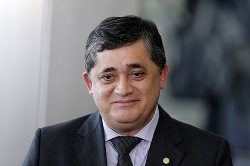 Em artigo exclusivo, líder do governo na Câmara defende regulação das plataformas digitais
