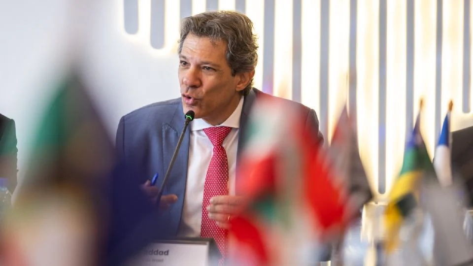 Haddad bate o martelo sobre aumento do IOF após reunião com Motta e Alcolumbre
