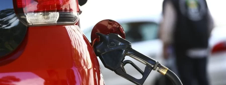 Gasolina mais barata: Petrobras anuncia queda de preço dos combustíveis