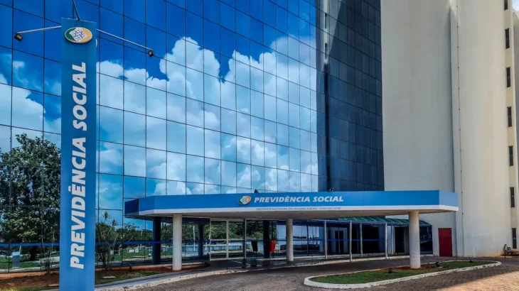 Aprovada MP que amplia programa para diminuir fila do INSS