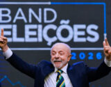 Lula desafia Flávio Bolsonaro a abrir a conta bancária e o sigilo telefônico