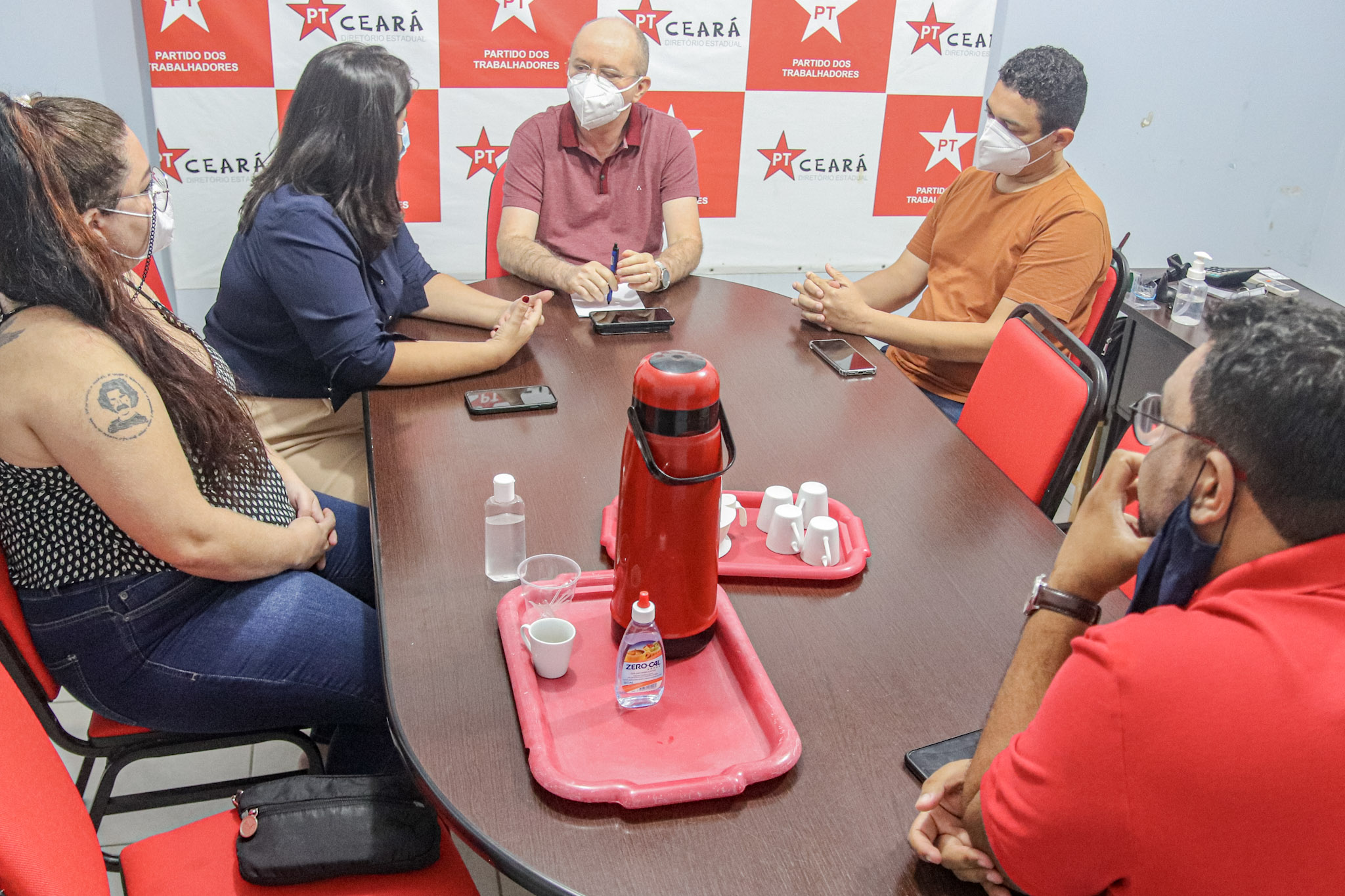 PT mantém diálogo aberto com o PSOL no Ceará