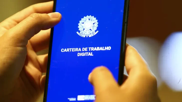 Desemprego fica em 5,4% no trimestre encerrado em janeiro de 2026