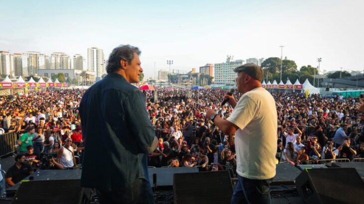 Trabalhadores pressionam pelo fim da jornada 6×1 em atos organizados pelo país
