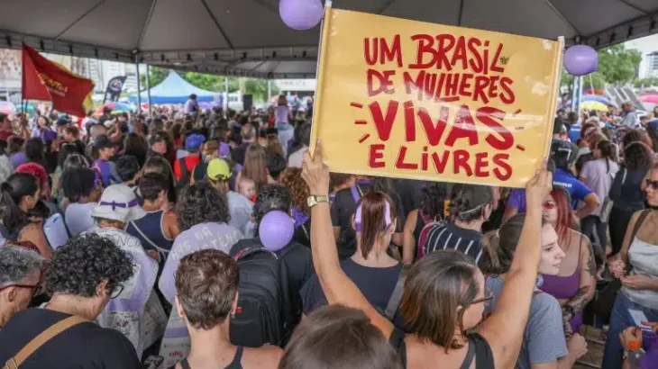 Governo Lula lança ‘Programa Antes que Aconteça’ para combater violência contra a mulher