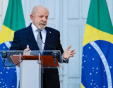 Lula: Trump desconhece o Brasil se tem como referência a família Bolsonaro