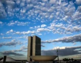 Câmara pauta projeto de Lula sobre redução de jornada enquanto Senado mantém indefinições sobre PEC da 6×1