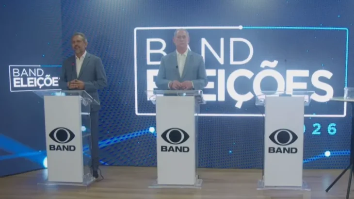 Elmano rebate críticas de Ciro e apresenta dados de queda na violência e ampliação da saúde no primeiro debate